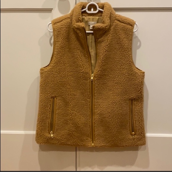 J. Crew Jackets & Blazers - EUC J. crew | Sherpa Fleece Vest